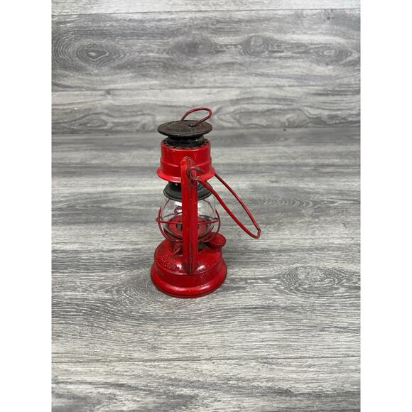 Vintage Winged Wheel Lantern No. 400 (Made in Japan) Kerosene Oil Lamp - Picture 3 of 8